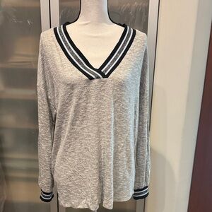 DR2 Gray Top with Black and White Stripes